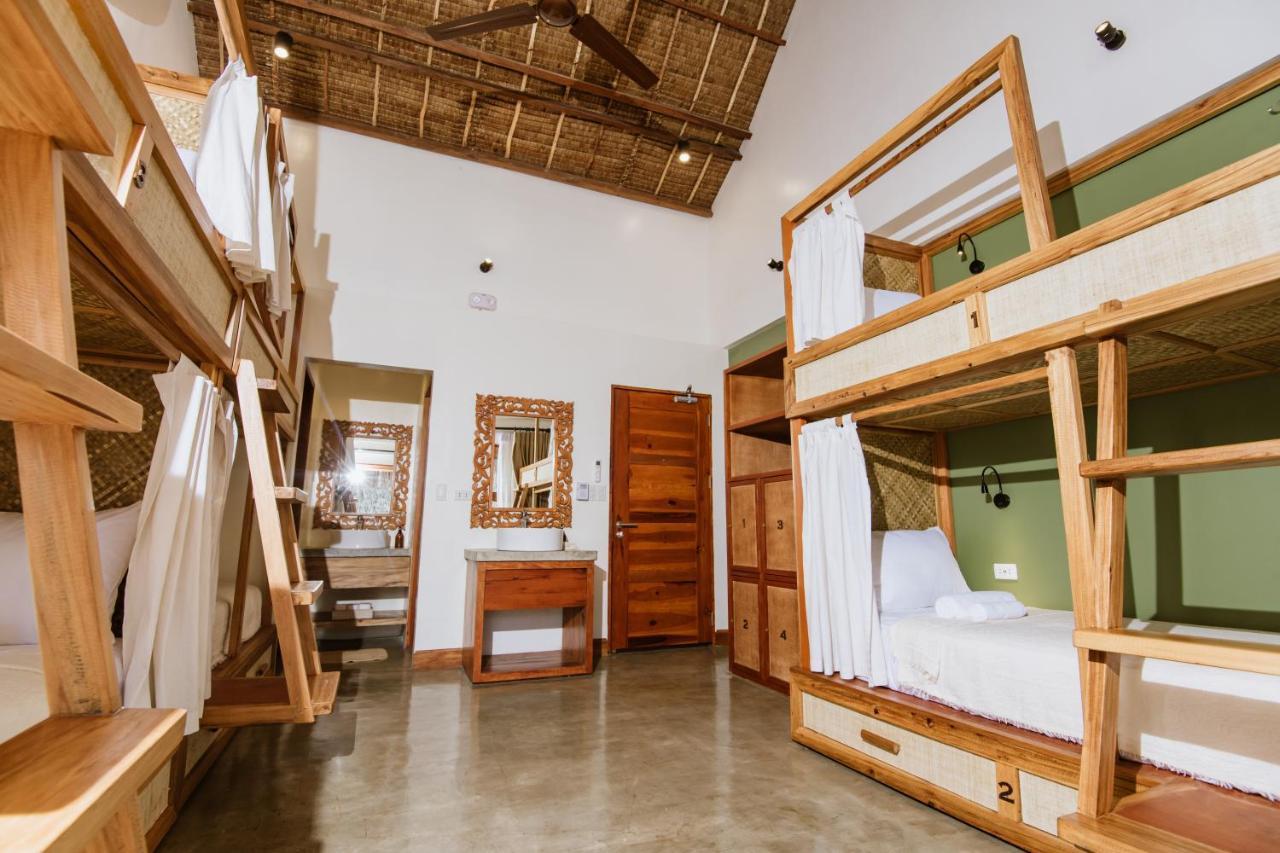 Las Palmas Villas And Casitas Siargao جنرال لونا المظهر الخارجي الصورة